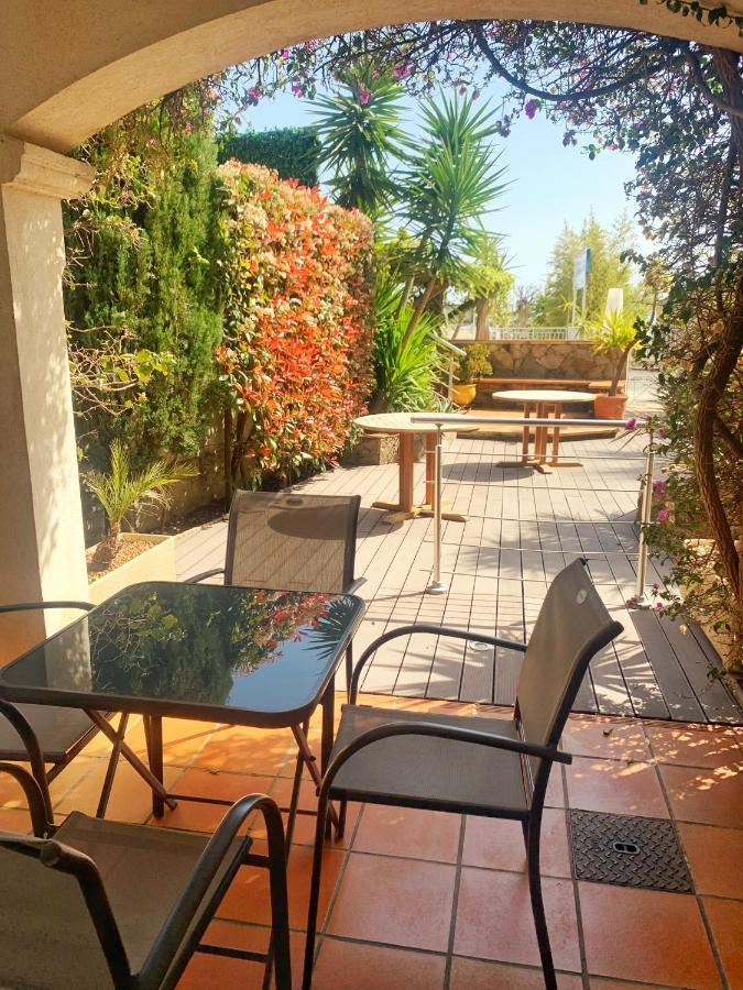 Hotel Beau Soleil Le Lavandou Buitenkant foto