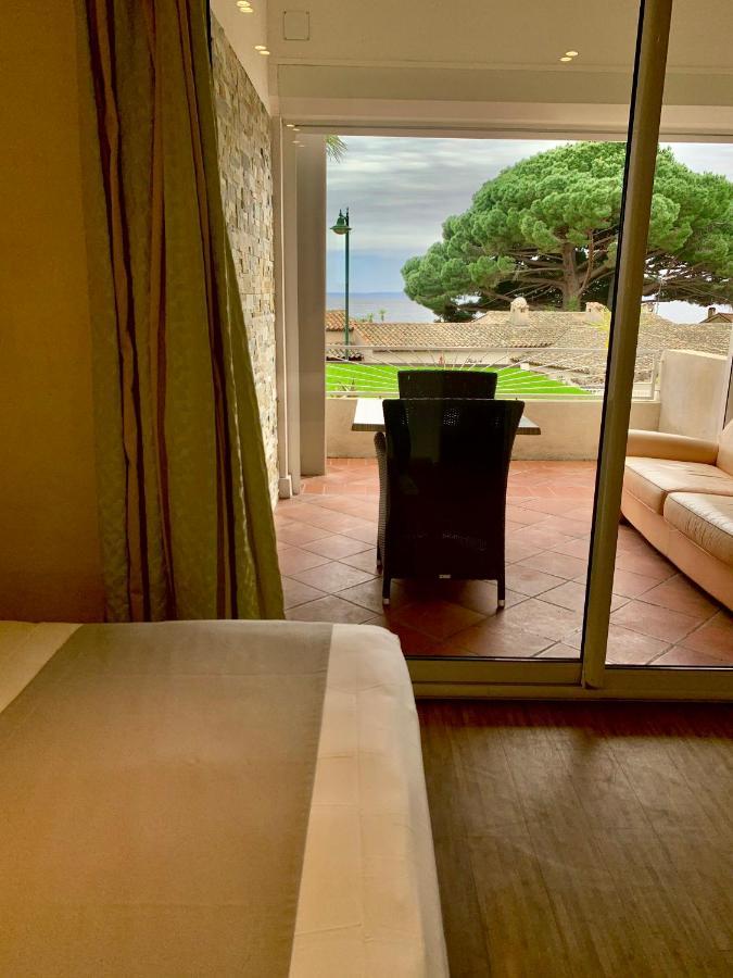 Hotel Beau Soleil Le Lavandou Buitenkant foto