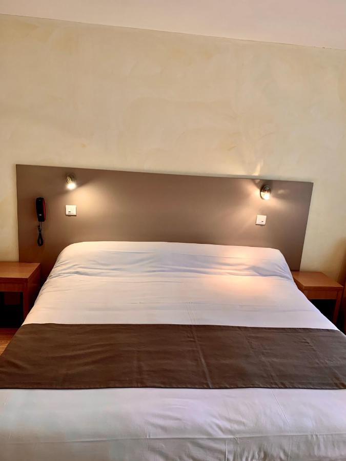 Hotel Beau Soleil Le Lavandou Buitenkant foto