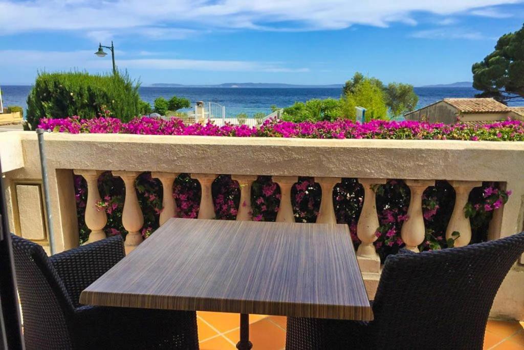 Hotel Beau Soleil Le Lavandou Buitenkant foto