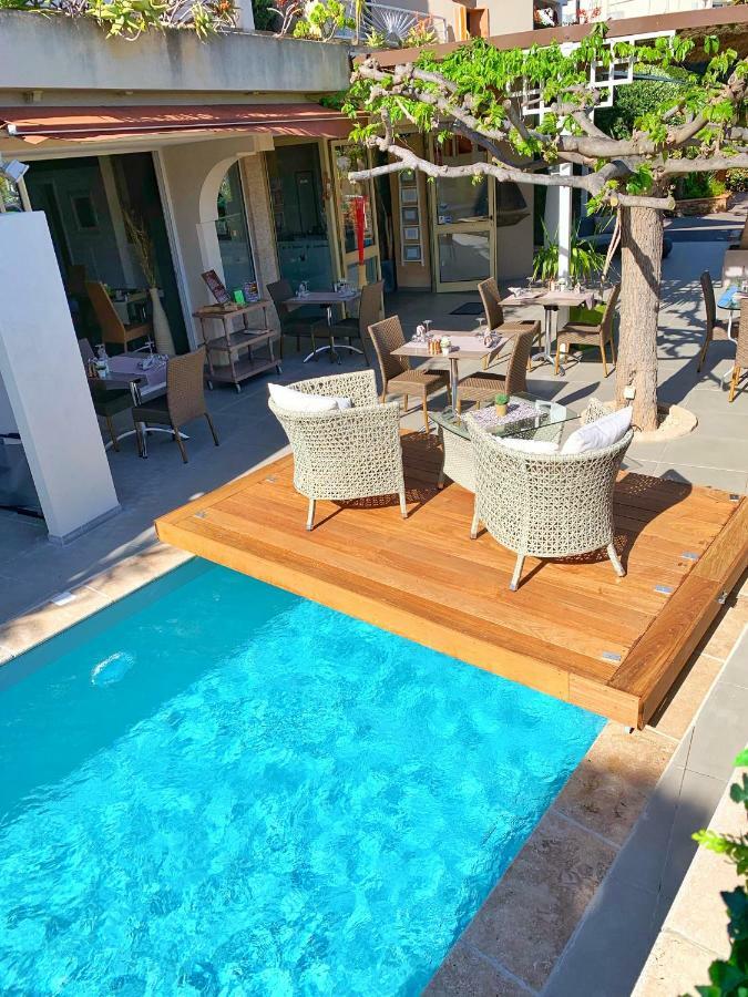 Hotel Beau Soleil Le Lavandou Buitenkant foto